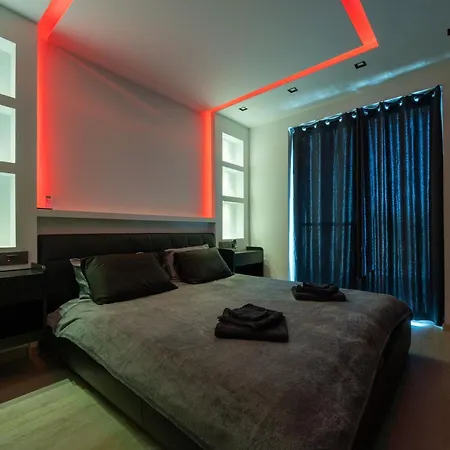 Stylish 2 Bedroomed *