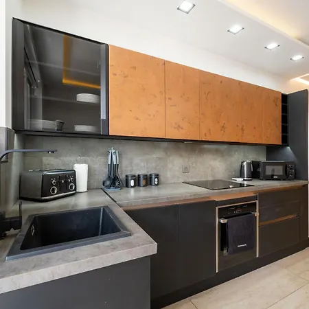 Stylish 2 Bedroomed * 그지라