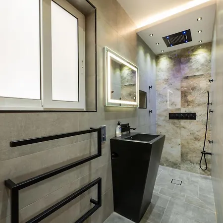 Stylish 2 Bedroomed 아파트