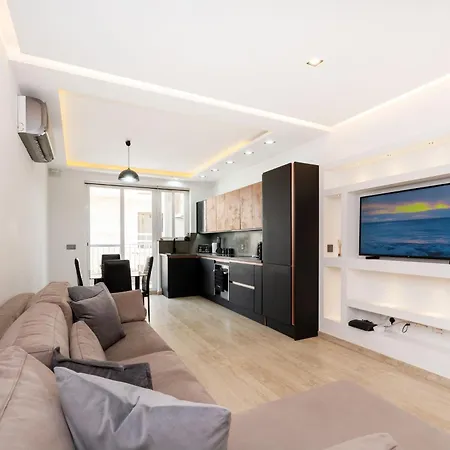 Stylish 2 Bedroomed *