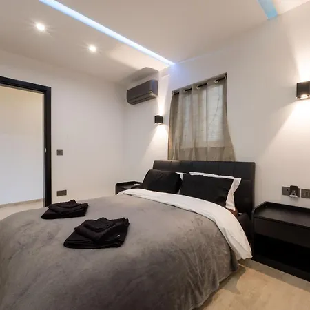 Stylish 2 Bedroomed * Gzira