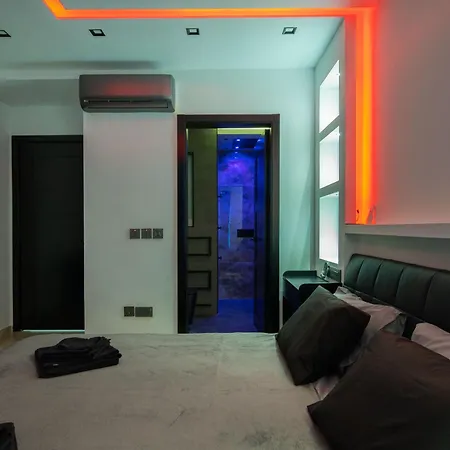 Stylish 2 Bedroomed Appartamento *