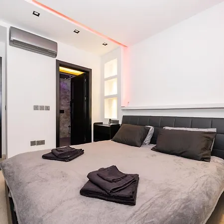 아파트 Stylish 2 Bedroomed